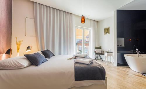 Central rooms in Old Town by Belmont Realty 1