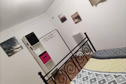 appt en bas de villa, petit exterieur, 1 place de parking