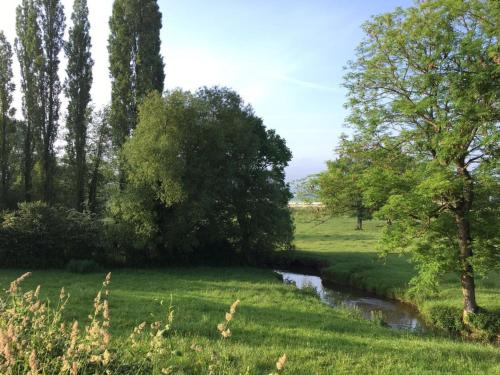 Beautiful 7-Bed House in Pre-en-Pail-Saint-Samson gîte à louer Couptrain