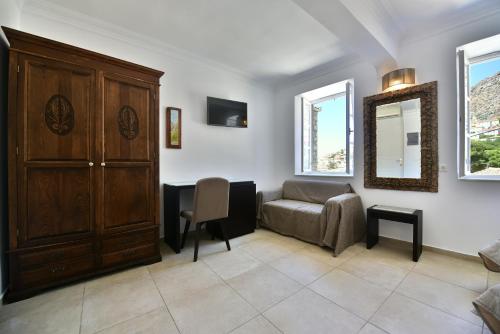 Mistral Hotel - image 10