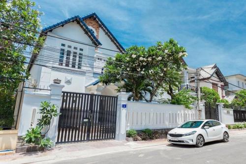 HANZ Glamping Hotel & Villa Hoang Hoa Tham