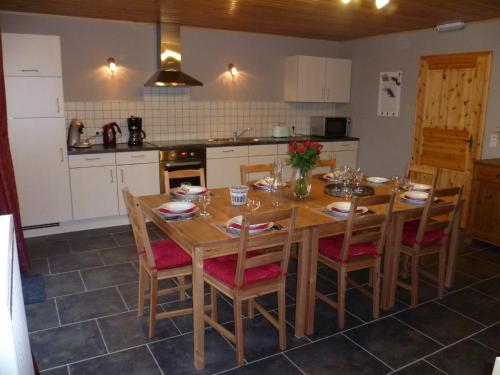  La Cachette, gîte au charme authentique à Ovifat in Weismes