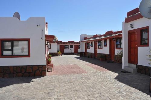 Vedere exterior, Timo's guesthouse accommodation in Luderitz