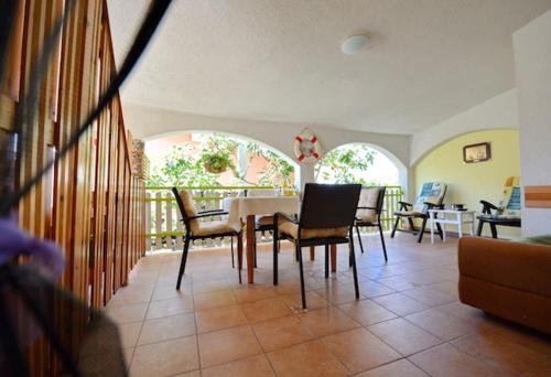  Apartment in Ždrelac with Terrace, Air condition, WIFI (4651-2) in Ždrelac
