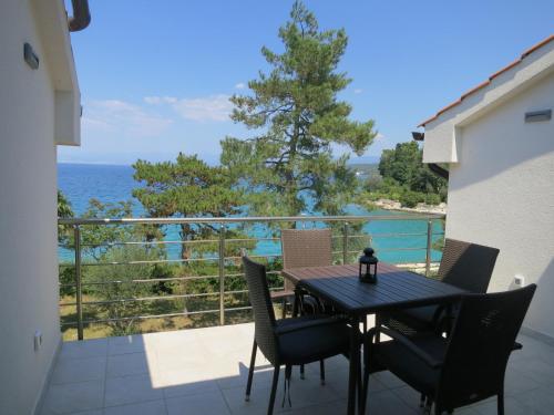 Apartment Prejac by the beach - image 12