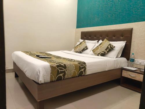 2 twin beds