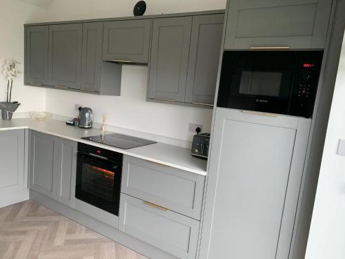 Kitchen, Beach View Apartment with balcony and sea view - pet friendly in Jubilee