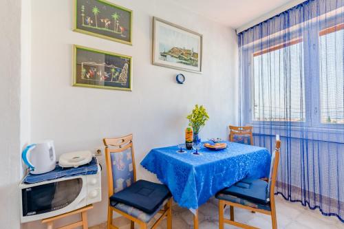 Studio Apartment Ecija, Split (photo 8)