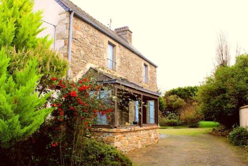 House with 5 bedrooms in Plouguerneau with enclosed garden and WiFi gîte à louer Keraryel