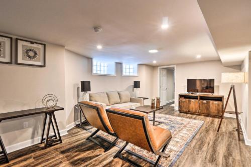 Cozy-Chic Cincy Apt Less Than 4 Mi to Dtwn and Stadiums - main image