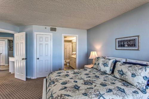 Oceanfront Resort Condo on the Golden Mile! - image 6