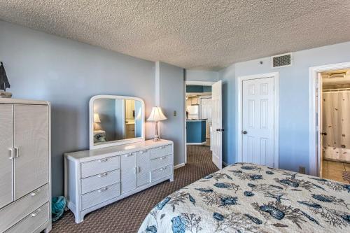 Oceanfront Resort Condo on the Golden Mile! - image 8