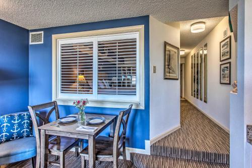Beach Condo on Golden Mile with Ocean Views! - image 3