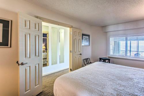 Beach Condo on Golden Mile with Ocean Views! - image 5