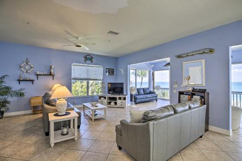 Oceanfront Island Escape with Golf Cart and Decks - image 7