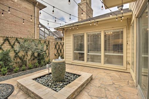 Quiet West Houston Home with Patio, Walk to Shops! in Houston, USA
