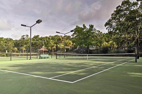 Family-Friendly Evian Resort Condo Near Beach - image 4