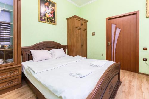 Апартаменти по вул.Люльки 8 - Apartments on Lulki Street 8