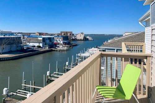 Bayfront Beauty at Mallard Landing image