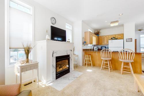 San Torino Townhouse at the Beach - image 6