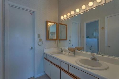 Barrier Dunes Three Bedroom Townhomes by Pristine Properties - image 14