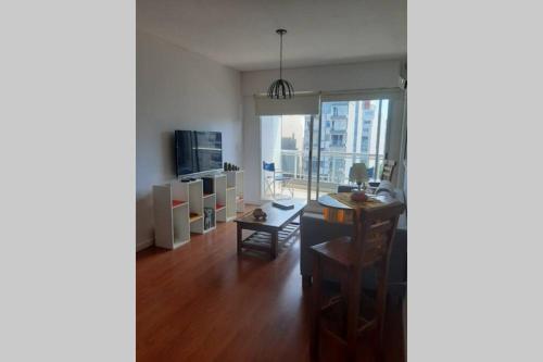 One-Bedroom Apartment image 7