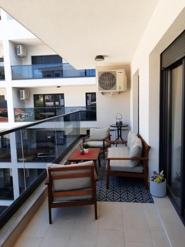 One-Bedroom Apartment image 9