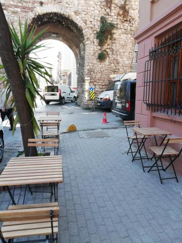 No 1 House By Valence - image 10