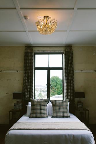 The Convent Hotel near Auckland Zoo