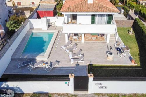 Villa Varon Blue - image 2