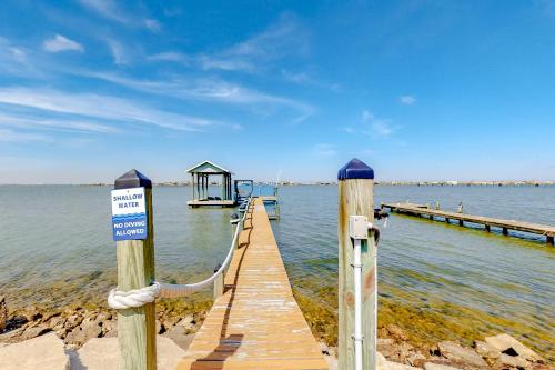 Little House on the Bay