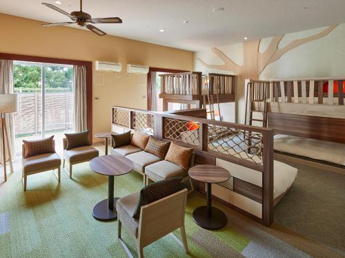 Corner Room with Bunk beds and Terrace 