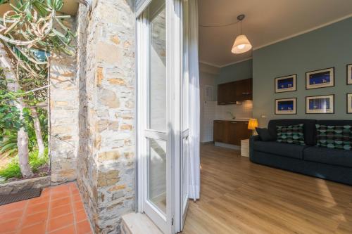 Residence Sole Mare Alaxi Hotels 5