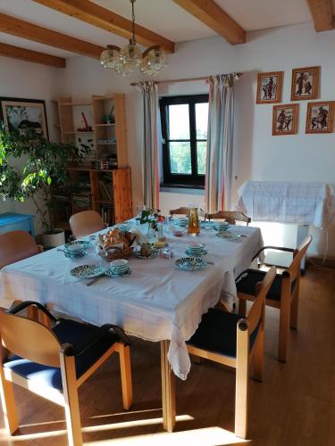 餐飲選擇, 費利恩霍夫羅本瑞酒店 (Ferienhof Rabenreith) in 大拉明
