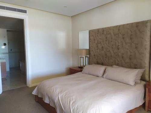 Two Bedroom Apartment - fully furnished and design - image 11