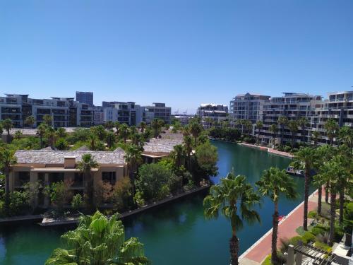 One Bedroom Apartment - fully equipped Waterfront based - main image