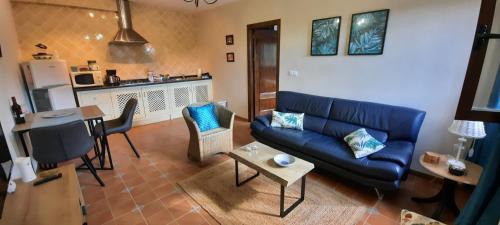 Hacienda La buena vida B&B en appartementen casita la bruja in Algarinejo