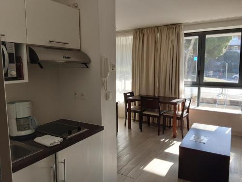 Residence Services Calypso Calanques Plage - image 4