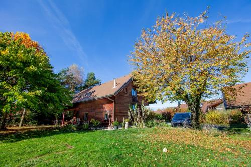 Homebuddy' - Villa sur les hauteurs gîte à louer Brogny