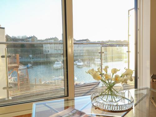Harbourside Haven Apartment 4 - image 10