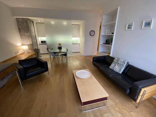 Royal William Yard Apartments - image 9