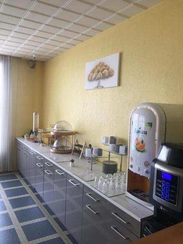 Hotel Christina - Contact Hotel - image 8