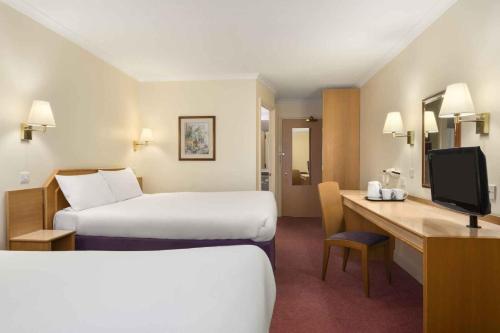 เดย์ อินน์ บาย วินด์แฮม แคนน็อค นอร์ตัน เคนส์ M6 โทล (Days Inn by Wyndham Cannock Norton Canes M6 Toll) in แคนน็อค