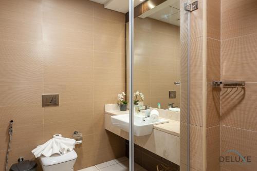 Modern Rustic 1BR in Sparkle Tower 2 Dubai Marina by Deluxe Holiday Homes