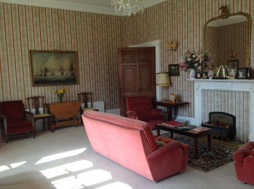 Greenham Hall - image 4