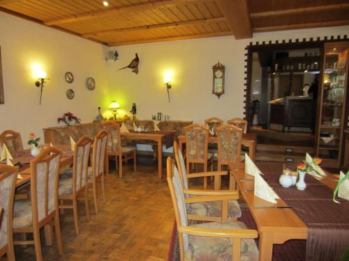 Restorāns, Gaststatte & Pension Oelmuehle in Oberschona