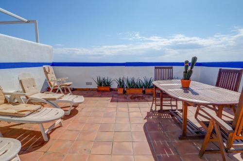 Linda Vista Oasis Penthouse by Hello Apartments Sitges - image 8