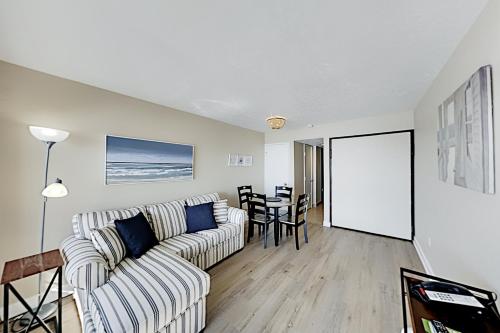 Beachfront Penthouse - Pools Waterslide Hot Tubs condo - image 8