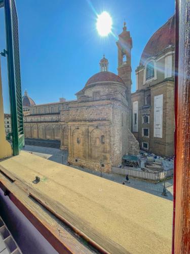Emerald Palace Room Type - Triple Room with City View