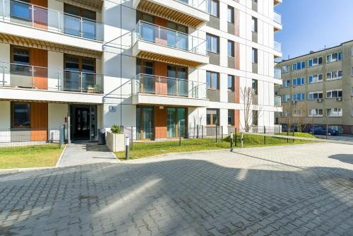 One-Bedroom Apartment image 3